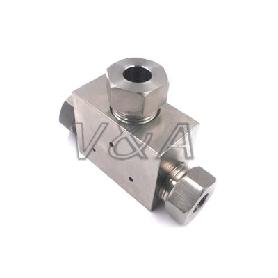 10079465 COUPLING, HP, TEE, 9/16